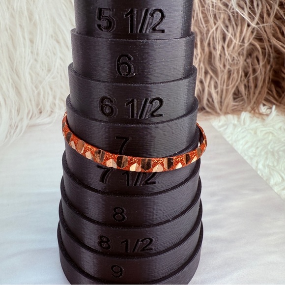 Beautiful set of 2 small bangle bracelets - Picture 7 of 9